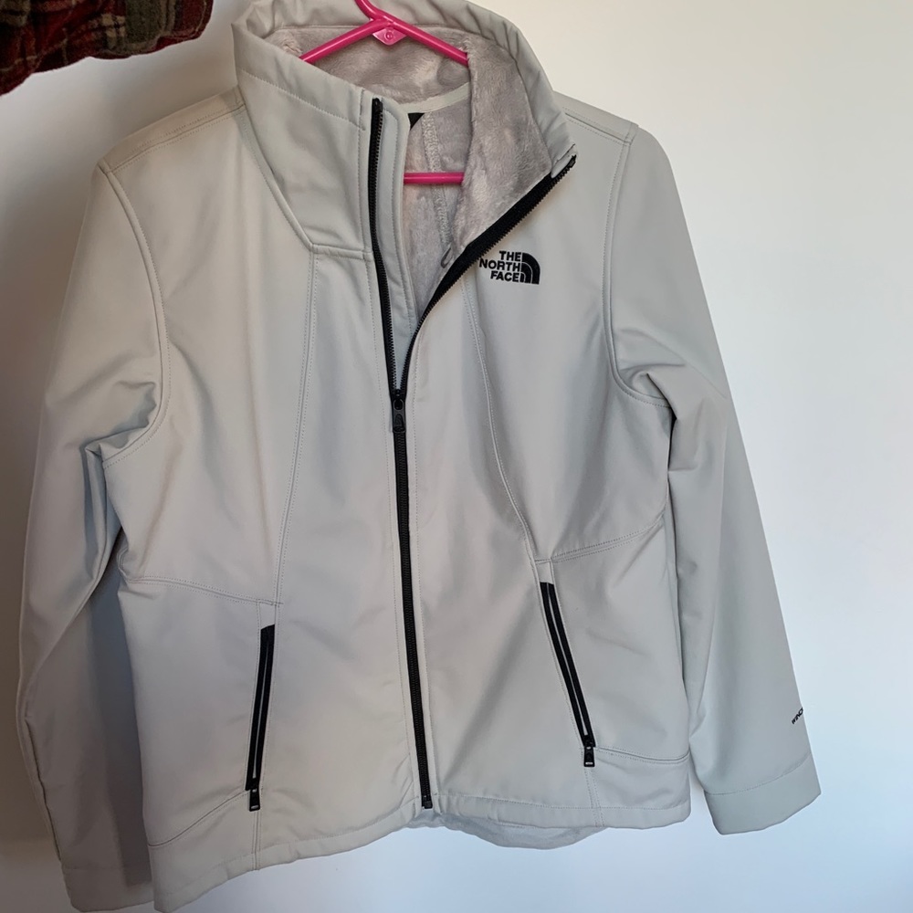 Women’s North Face zip up jacket NEW